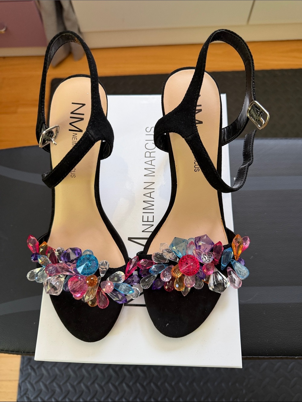New Neiman Marcus open toe heels size 8